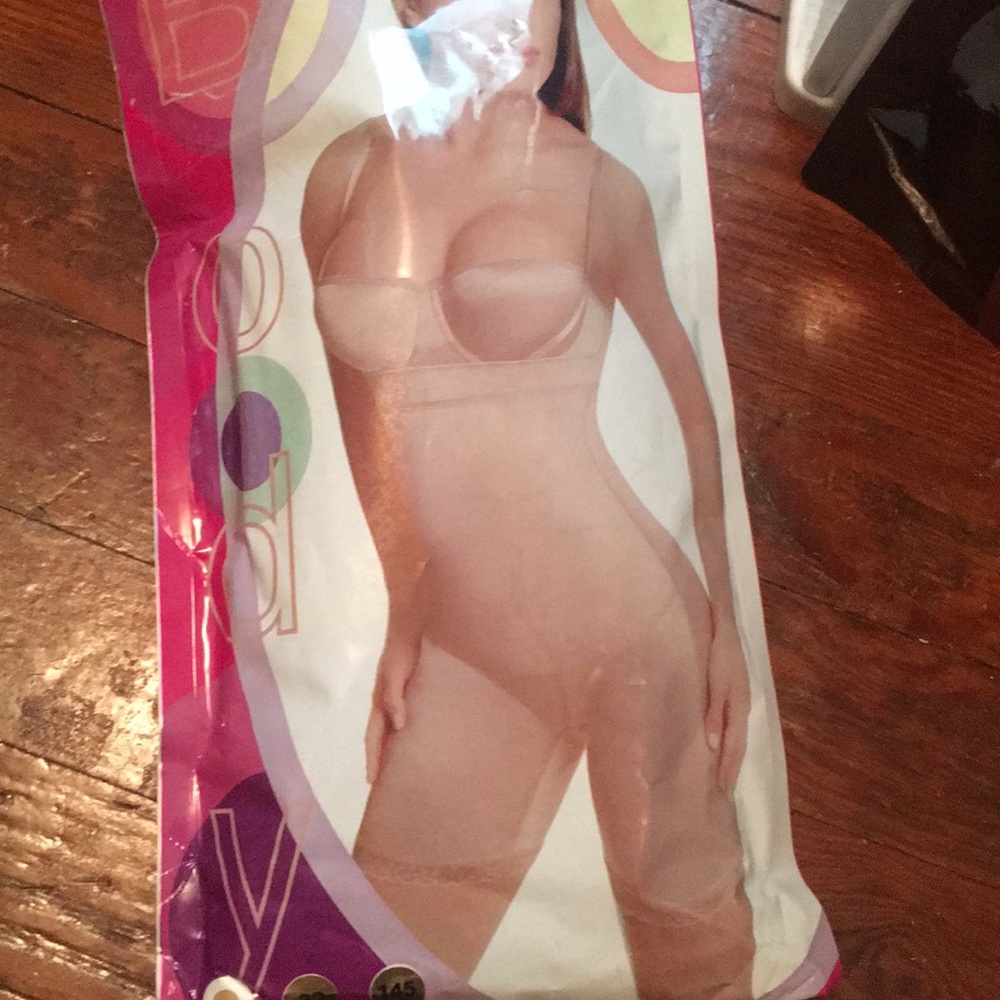 NEW!! Vedette colombian shape wear